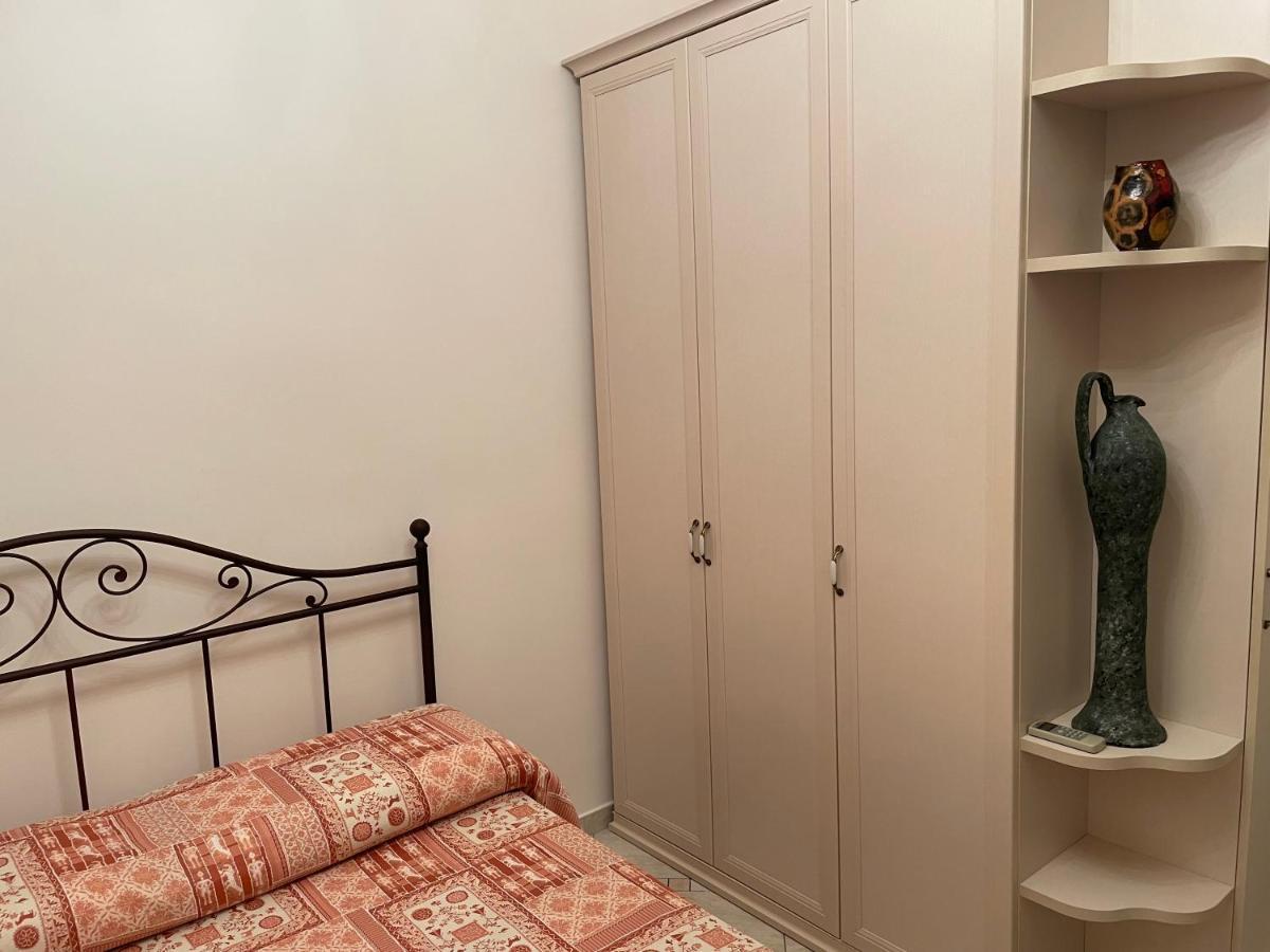 Appartamento Centro Storico, Piazza Carmine: La Casa di Angela Reggio Calabria Esterno foto